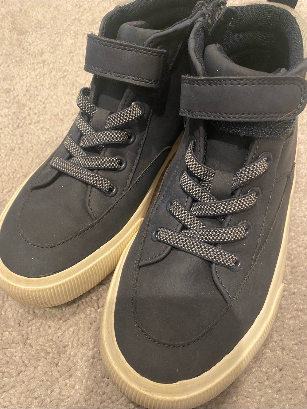 Cat & Jack boys Navy Blue High-Top Sneakers - barely worn! Classy! - Picture 4 of 5